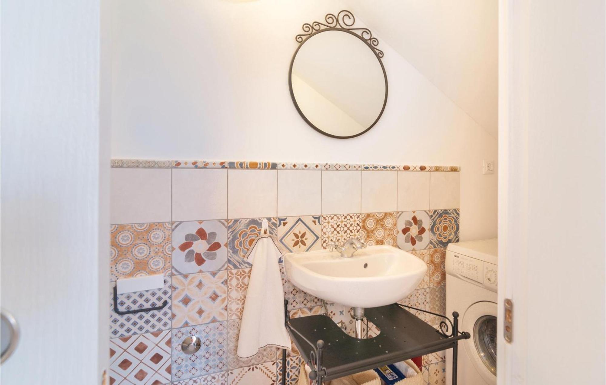 Stunning Home In Primosten With Kitchen מראה חיצוני תמונה