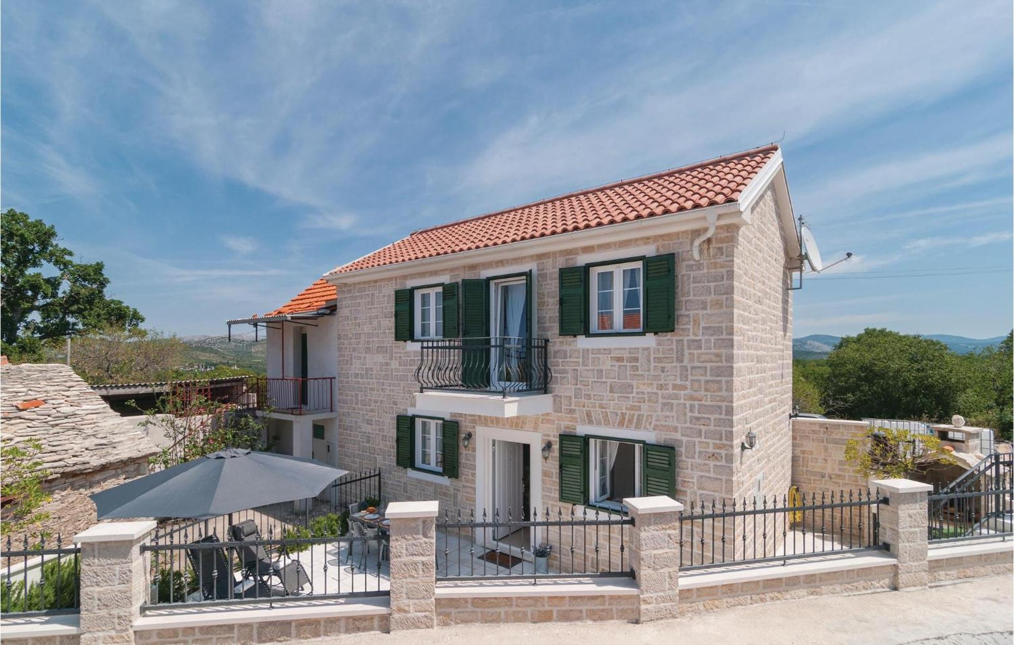 Stunning Home In Primosten With Kitchen מראה חיצוני תמונה
